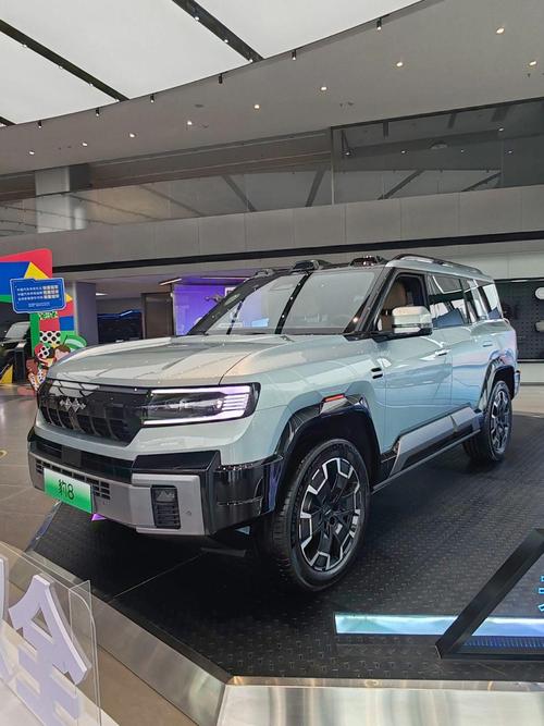 深圳219比亚迪方程豹硬派越野的爆款，英菲尼迪35周年与你共成长